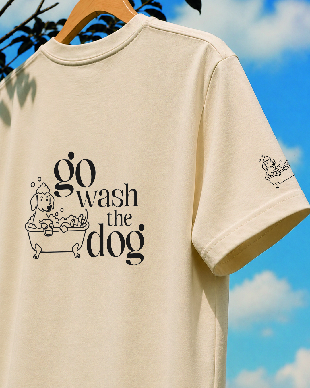 Pormenor lateral da camisola Go Wash the Dog em bege